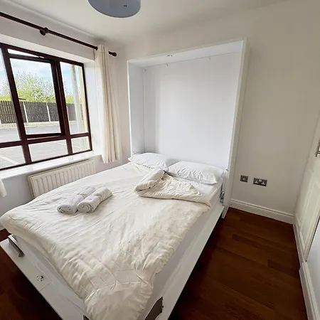 Family Friendly Self Catering On Park Grounds